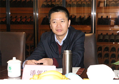 �S÷�h�h��ί�˹��Aһ�е���(��i)��ɭ�����L����